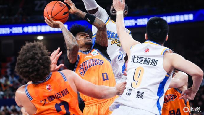 体育直播-【动力图】团队篮球显威，上海男篮主场胜北京